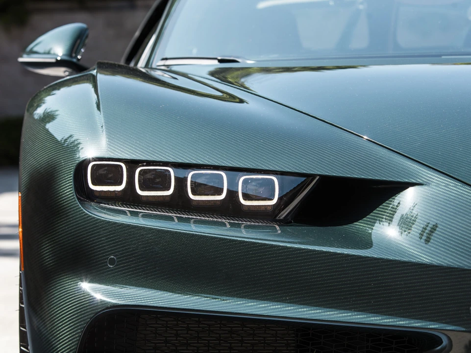 2018 Bugatti Chiron - Image 11 of 27