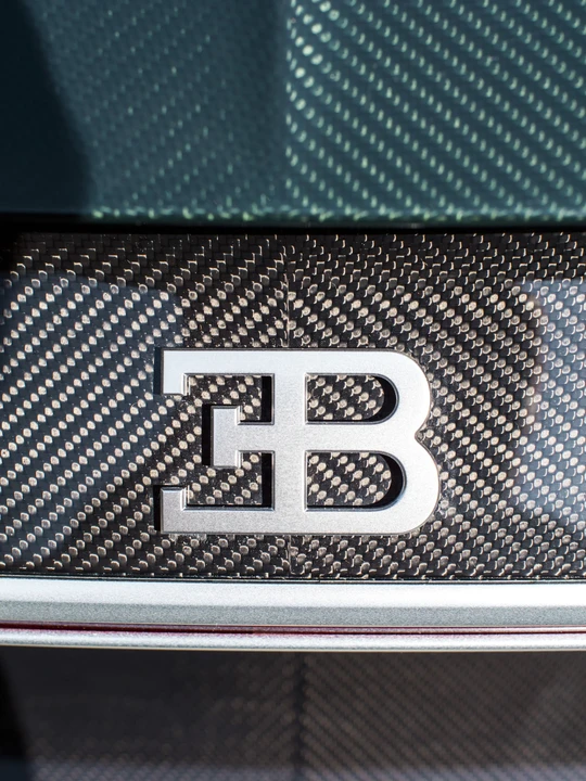 2018 Bugatti Chiron - Image 15 of 27