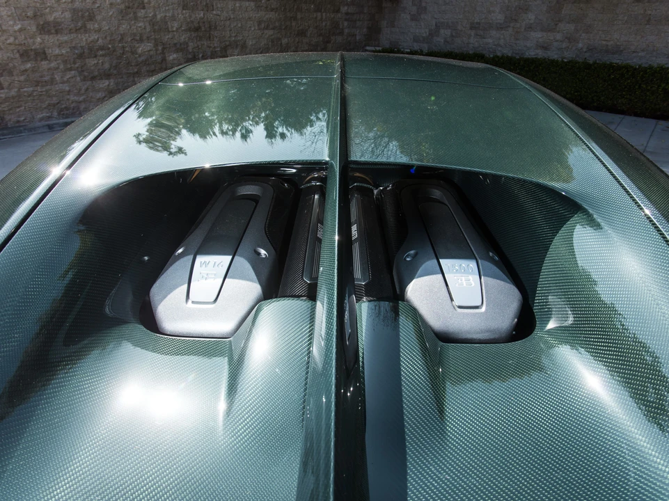 2018 Bugatti Chiron - Image 9 of 27