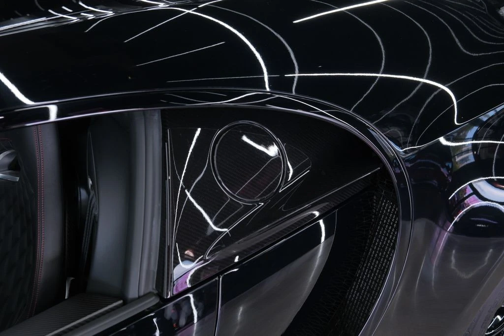 2018 Bugatti Chiron - Image 9 of 31