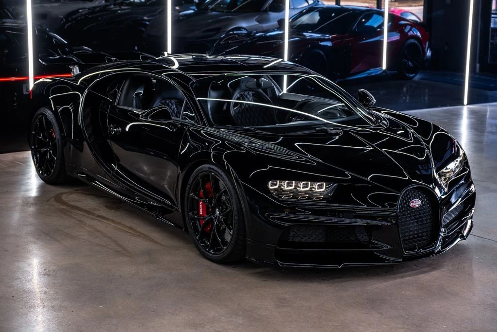 2018 Bugatti Chiron - Image 2 of 31