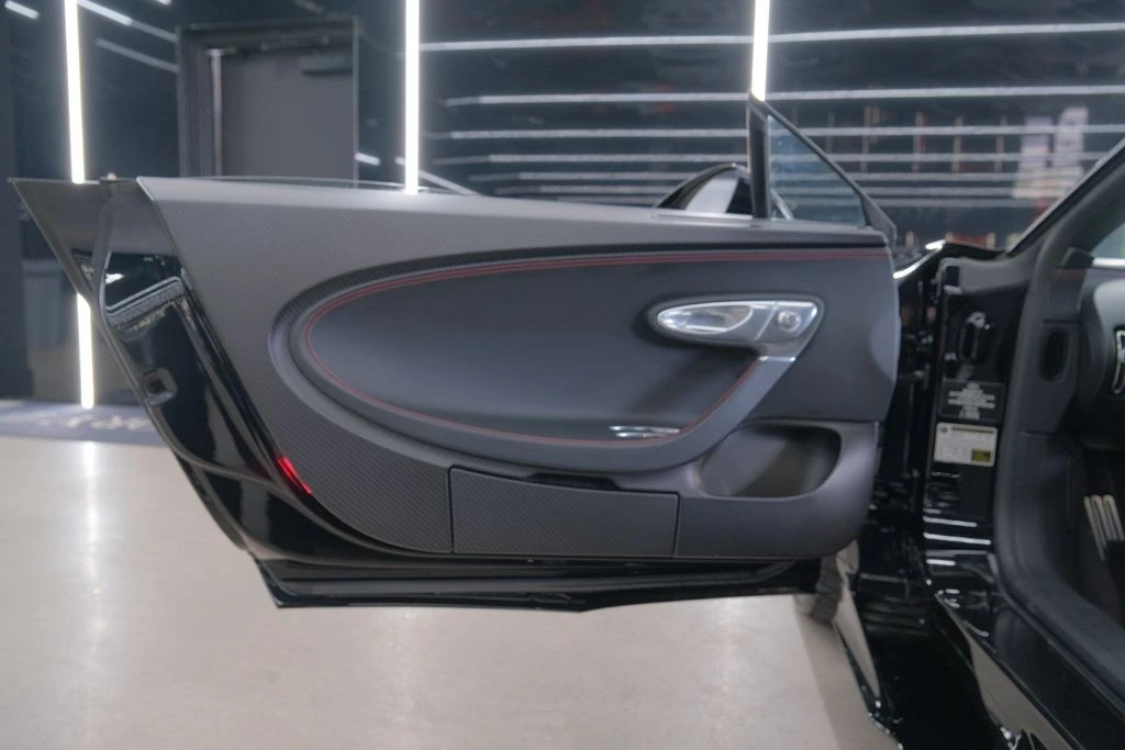 2018 Bugatti Chiron - Image 28 of 31