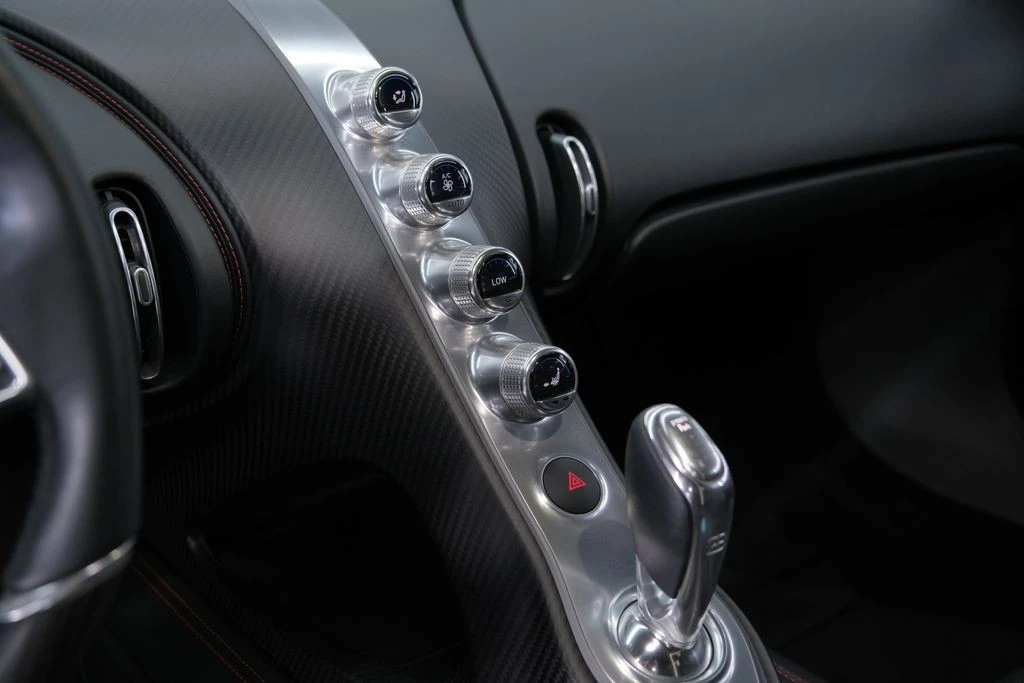 2018 Bugatti Chiron - Image 14 of 31