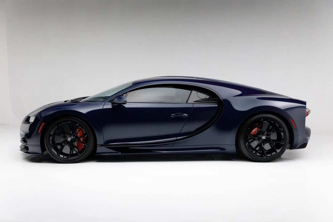 2018 Bugatti Chiron - Image 2 of 31