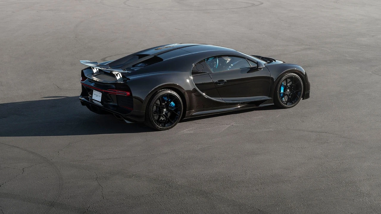 2018 Bugatti Chiron - Image 8 of 31