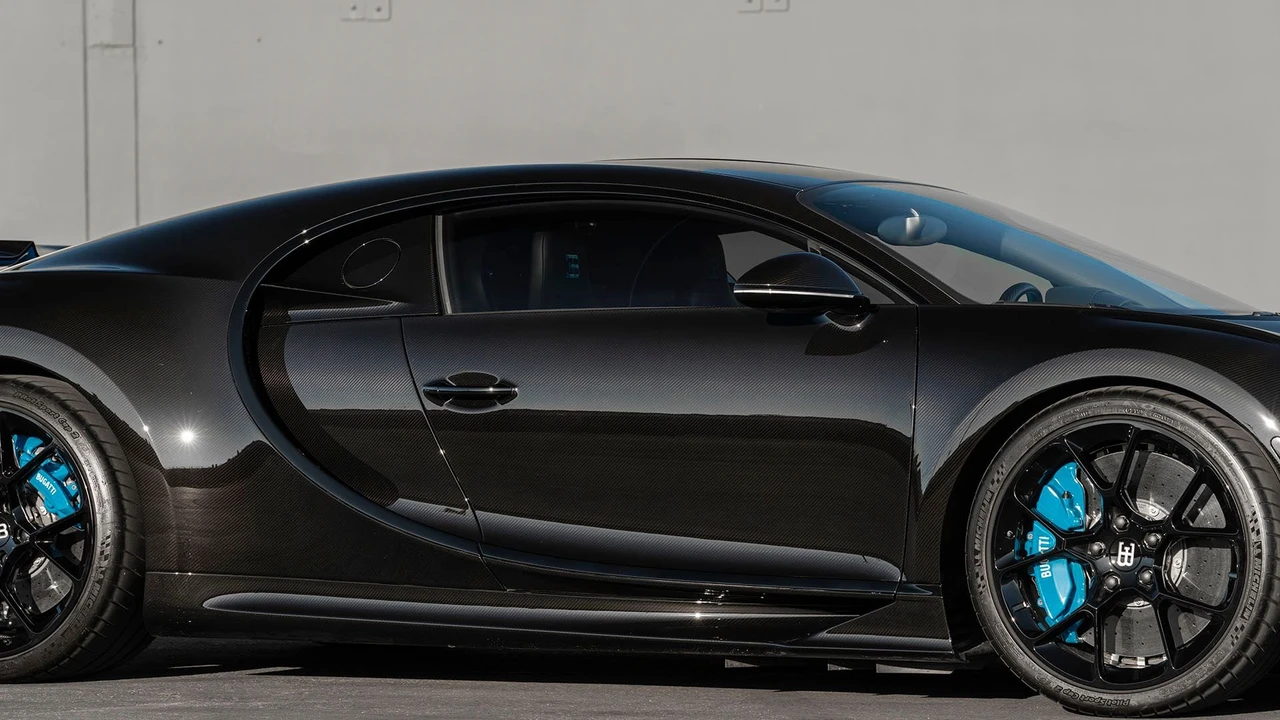 2018 Bugatti Chiron - Image 21 of 31