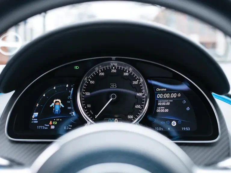 2018 Bugatti Chiron - Image 14 of 31