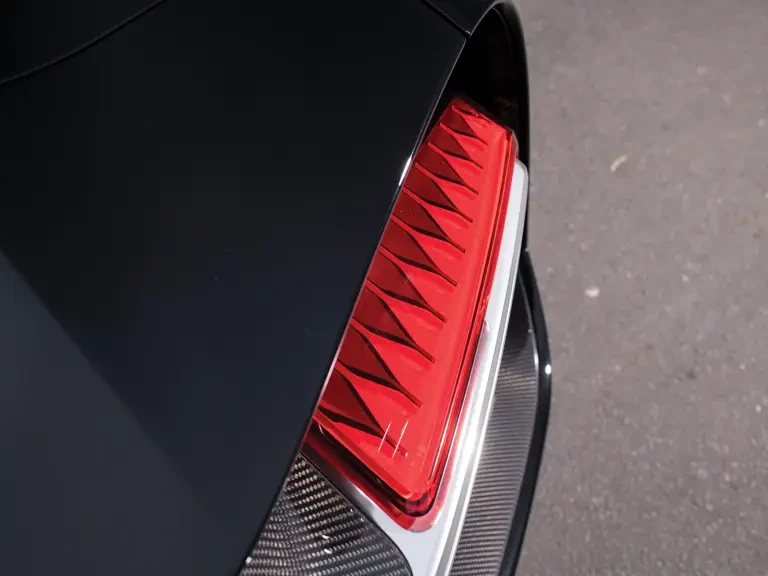 2018 Bugatti Chiron - Image 24 of 31