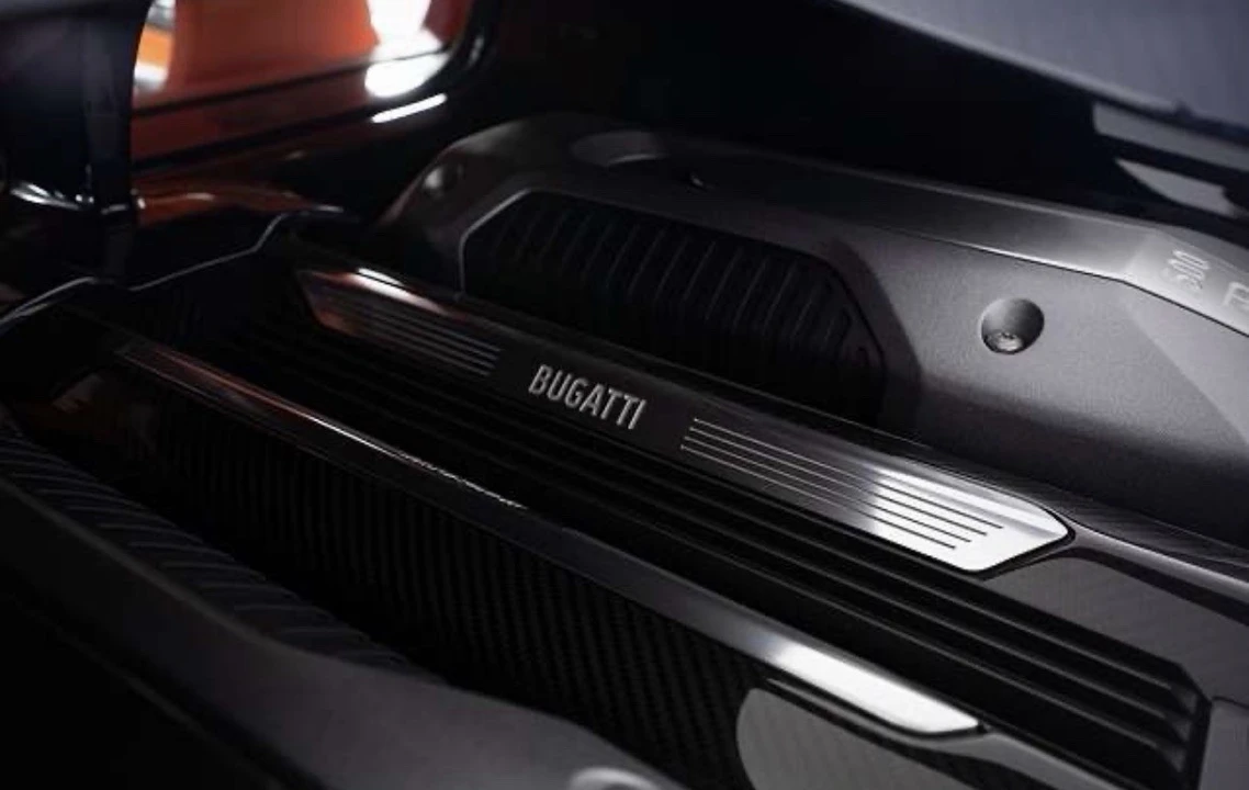 2018 Bugatti Chiron - Image 7 of 9