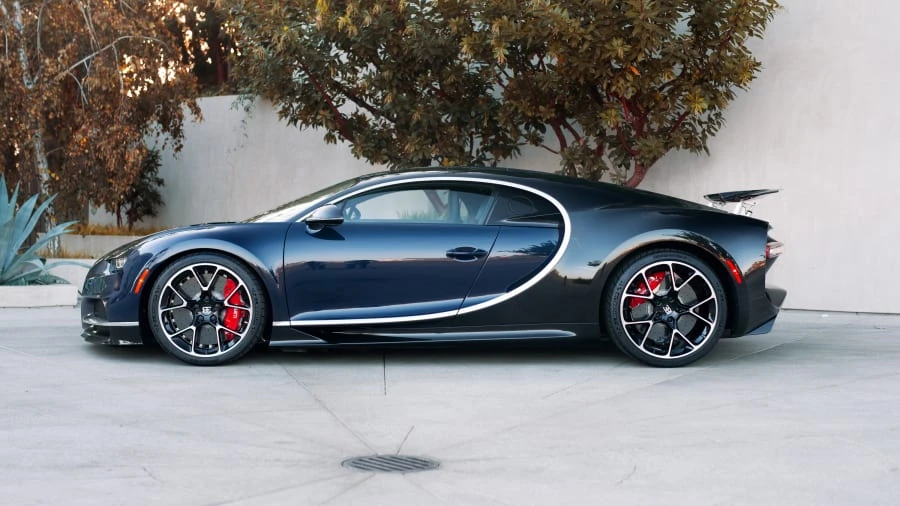 2018 Bugatti Chiron - Image 11 of 25