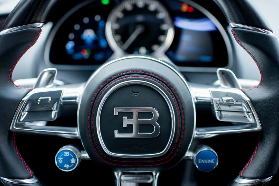 2018 Bugatti Chiron - Image 14 of 25