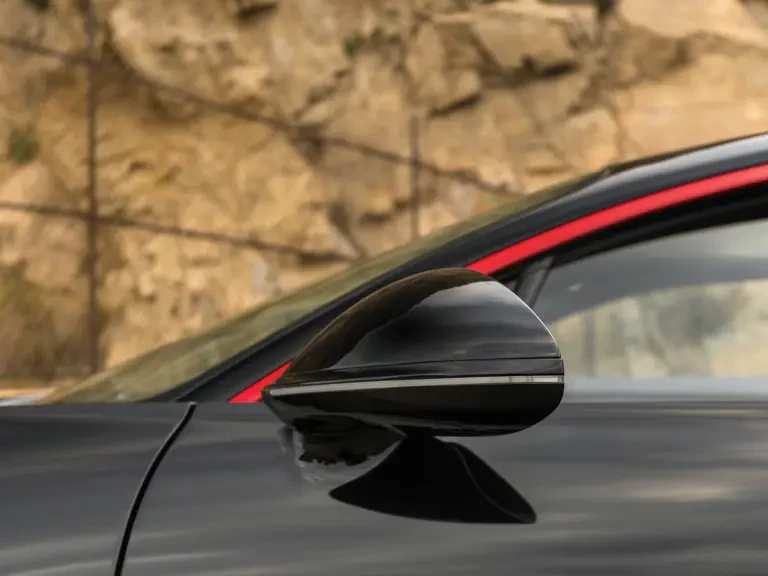 2018 Bugatti Chiron - Image 21 of 31
