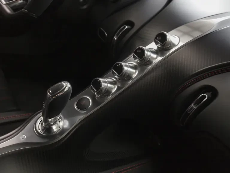 2018 Bugatti Chiron - Image 18 of 31