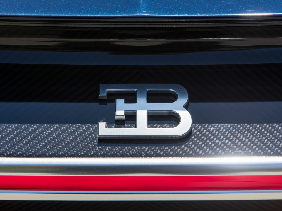 2018 Bugatti Chiron - Image 27 of 31