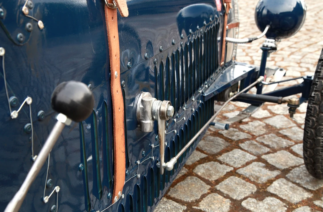 2018 Bugatti - Image 17 of 18