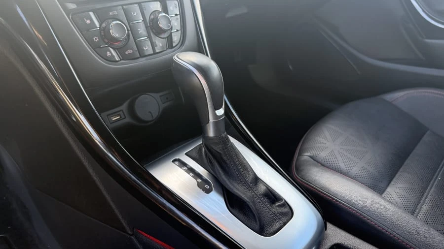 2018 Buick - Image 12 of 15