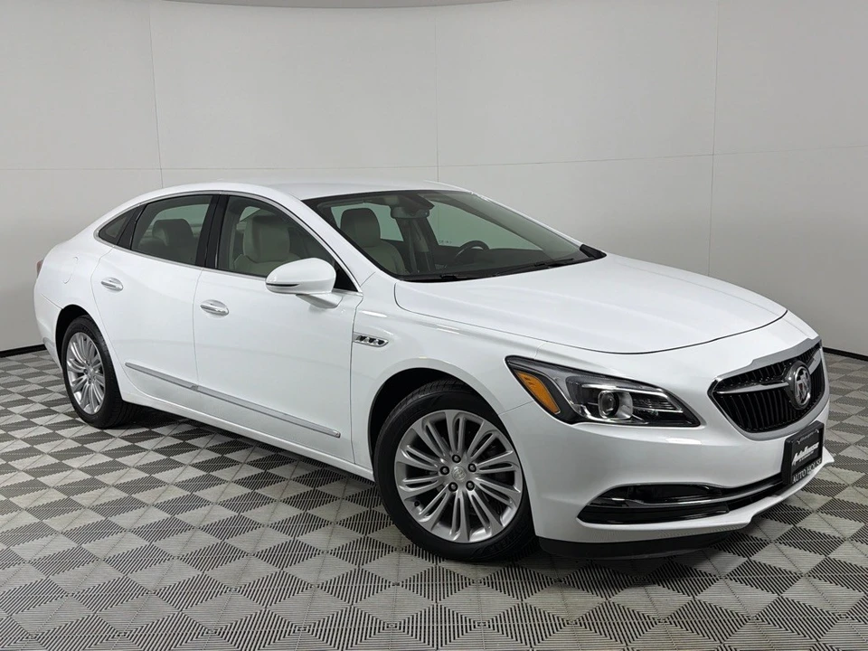 2018 Buick LaCrosse - Image 2 of 12