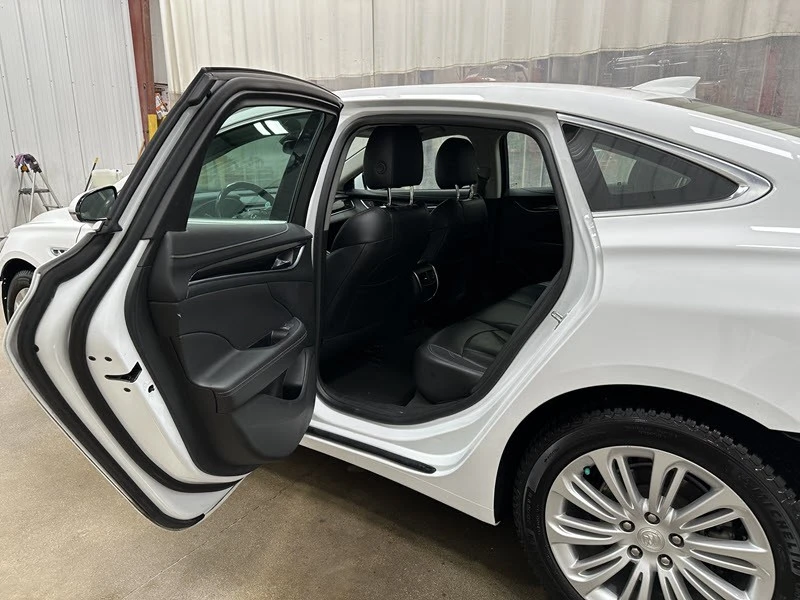 2018 Buick LaCrosse - Image 11 of 21