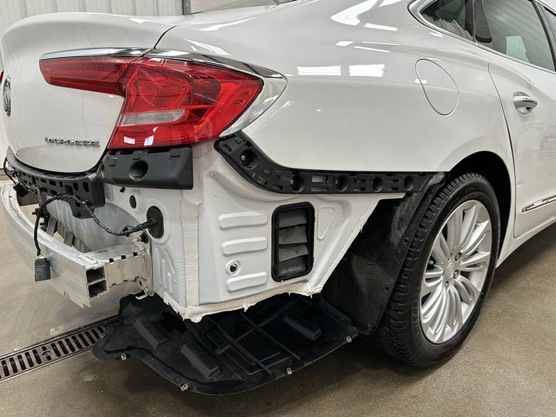 2018 Buick LaCrosse - Image 16 of 21
