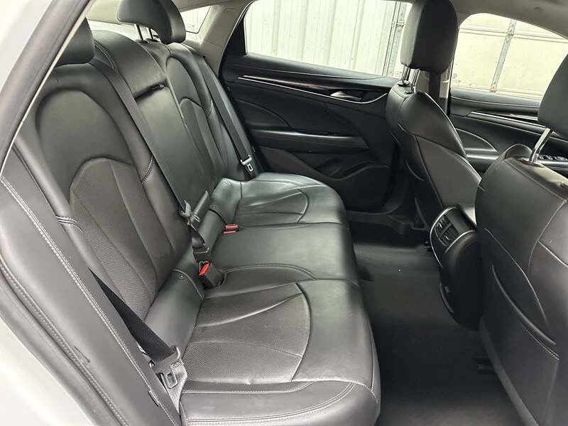 2018 Buick LaCrosse - Image 18 of 21