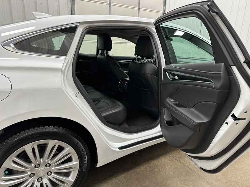 2018 Buick LaCrosse - Image 17 of 21