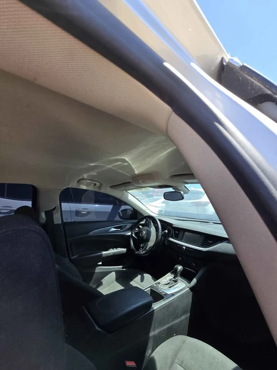 2018 Buick Regal - Image 7 of 8