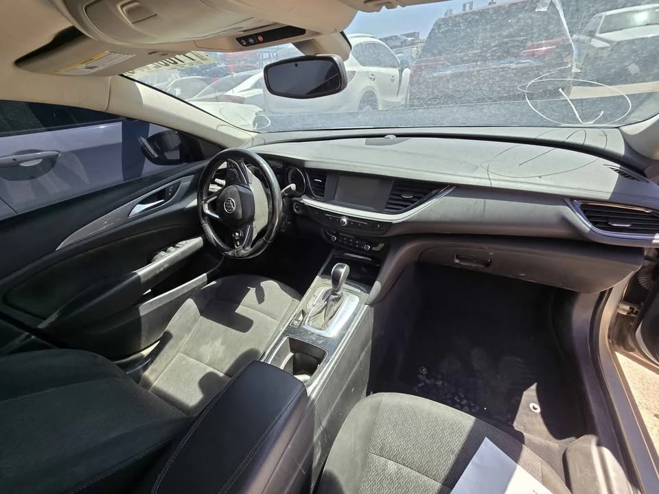 2018 Buick Regal - Image 6 of 8
