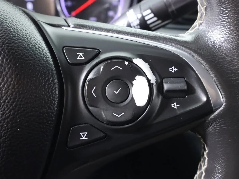 2018 Buick Regal - Image 13 of 20