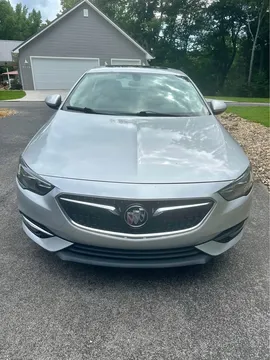 2018 Buick Regal Sportback Essence