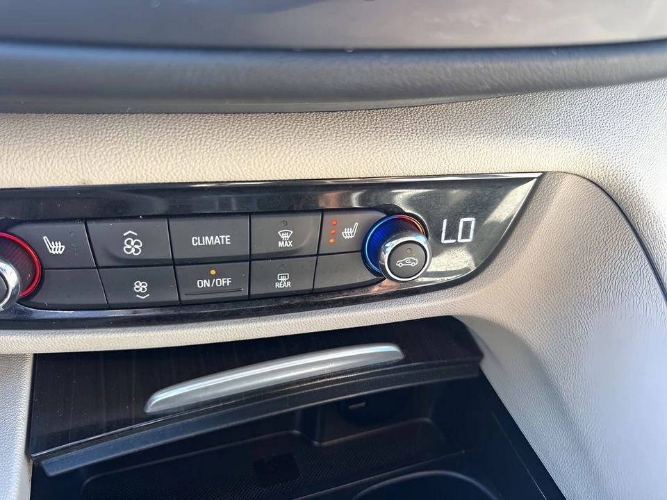 2018 Buick Regal - Image 20 of 21