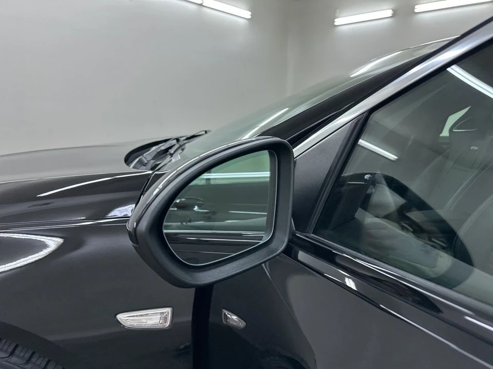 2018 Buick Regal - Image 16 of 21