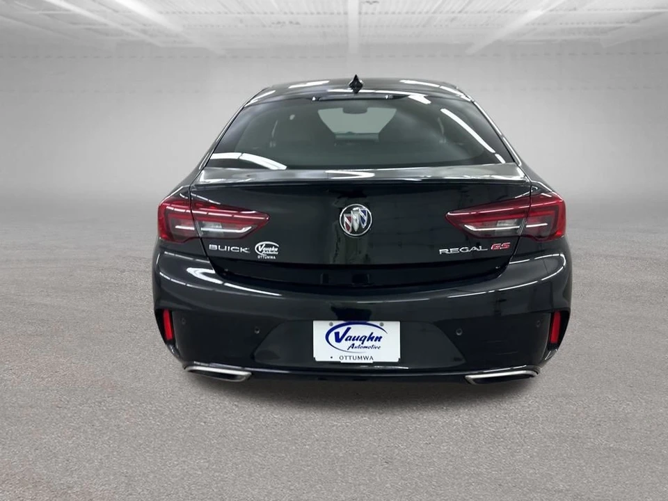 2018 Buick Regal - Image 11 of 12