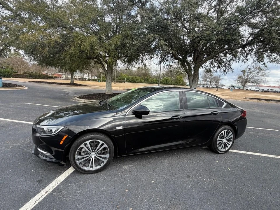 2018 Buick Regal - Image 2 of 21