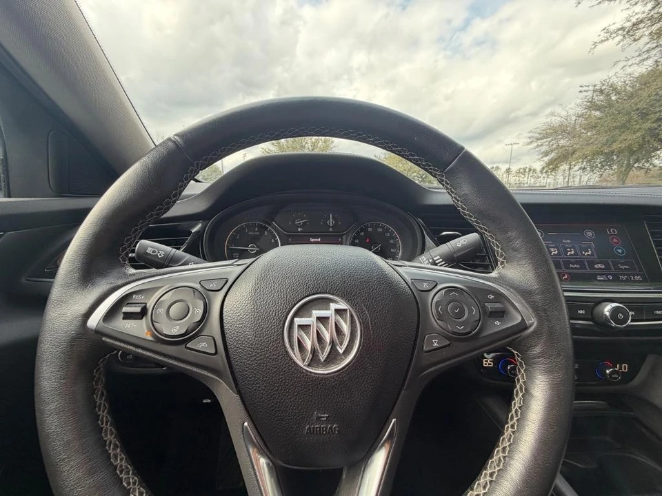 2018 Buick Regal - Image 9 of 21