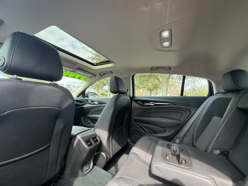 2018 Buick Regal - Image 18 of 21