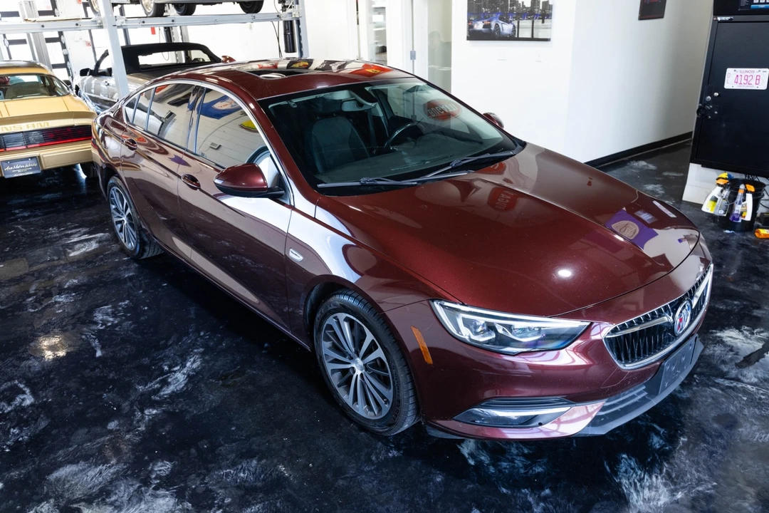 2018 Buick Regal - Image 19 of 21