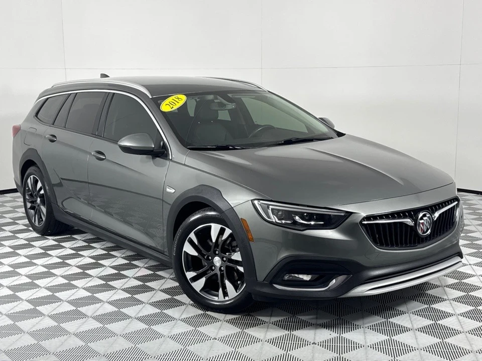 2018 Buick Regal - Image 2 of 12