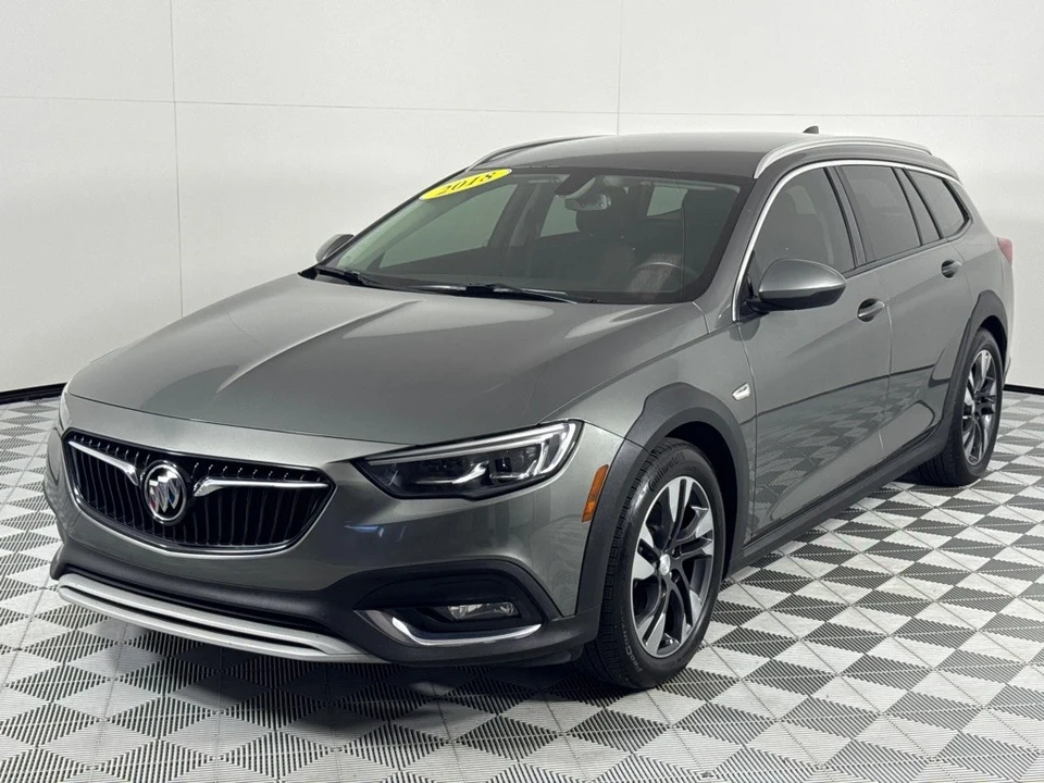 2018 Buick Regal - Image 11 of 12