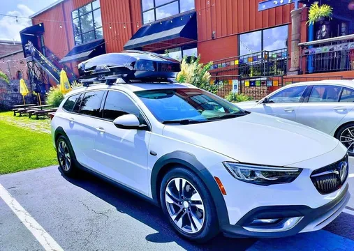 2018 Buick Regal TourX Essence