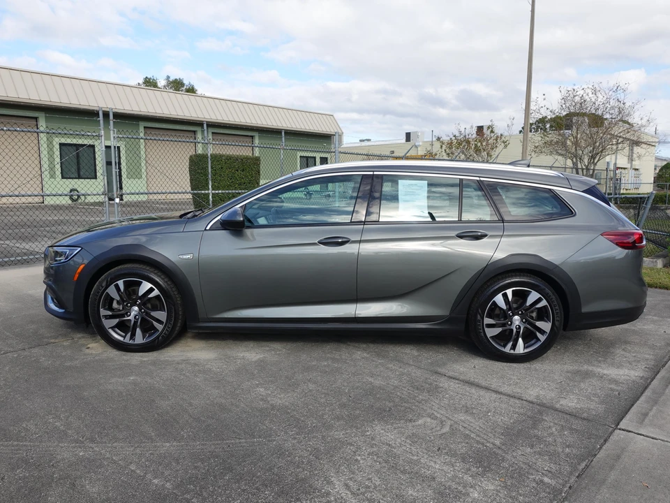 2018 Buick Regal - Image 7 of 31