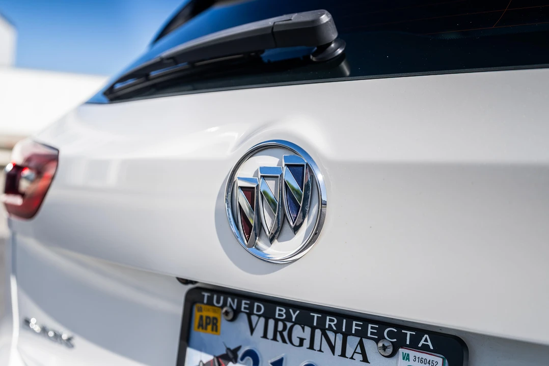 2018 Buick Regal - Image 17 of 31