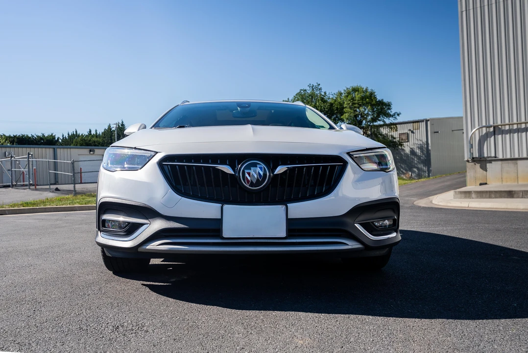 2018 Buick Regal - Image 8 of 31