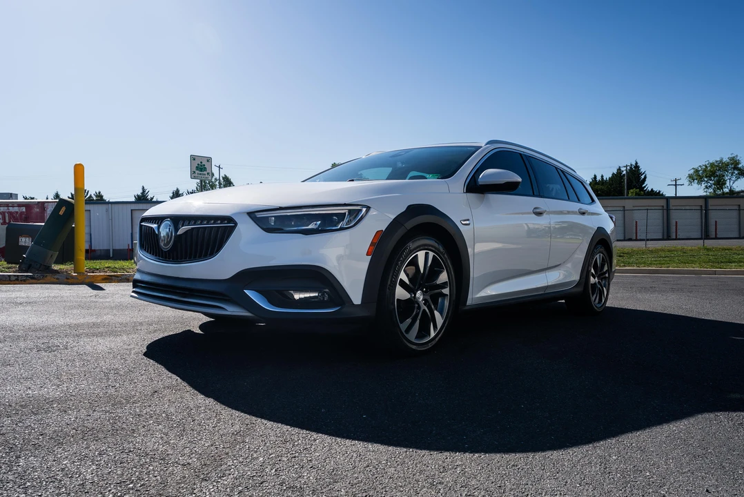 2018 Buick Regal - Image 9 of 31