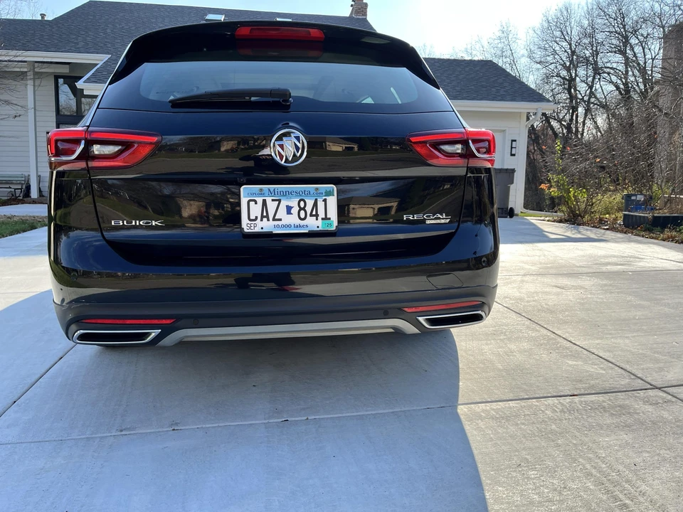 2018 Buick Regal - Image 15 of 31