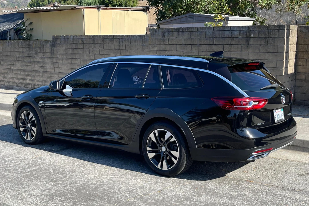 2018 Buick Regal - Image 4 of 31