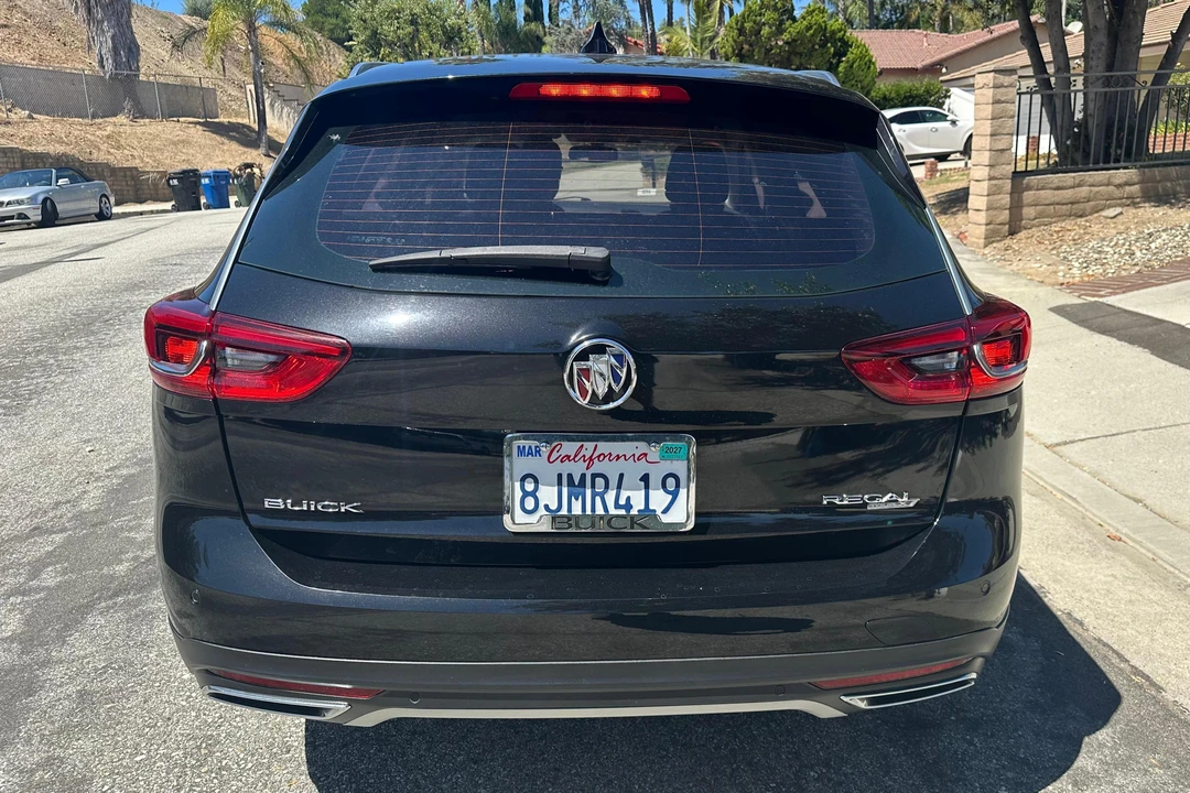 2018 Buick Regal - Image 5 of 31
