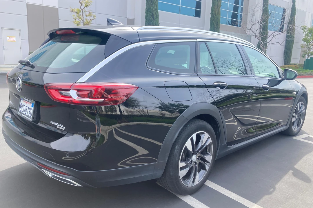 2018 Buick Regal - Image 4 of 31