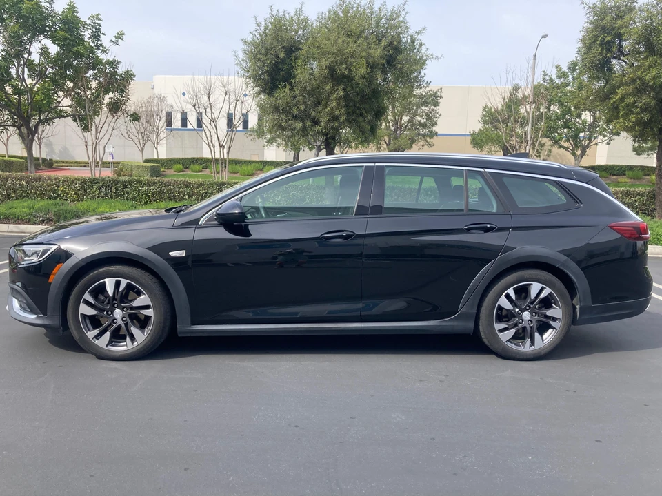 2018 Buick Regal - Image 6 of 31