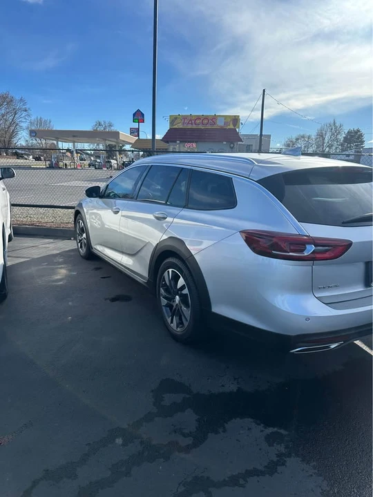 2018 Buick Regal - Image 2 of 4