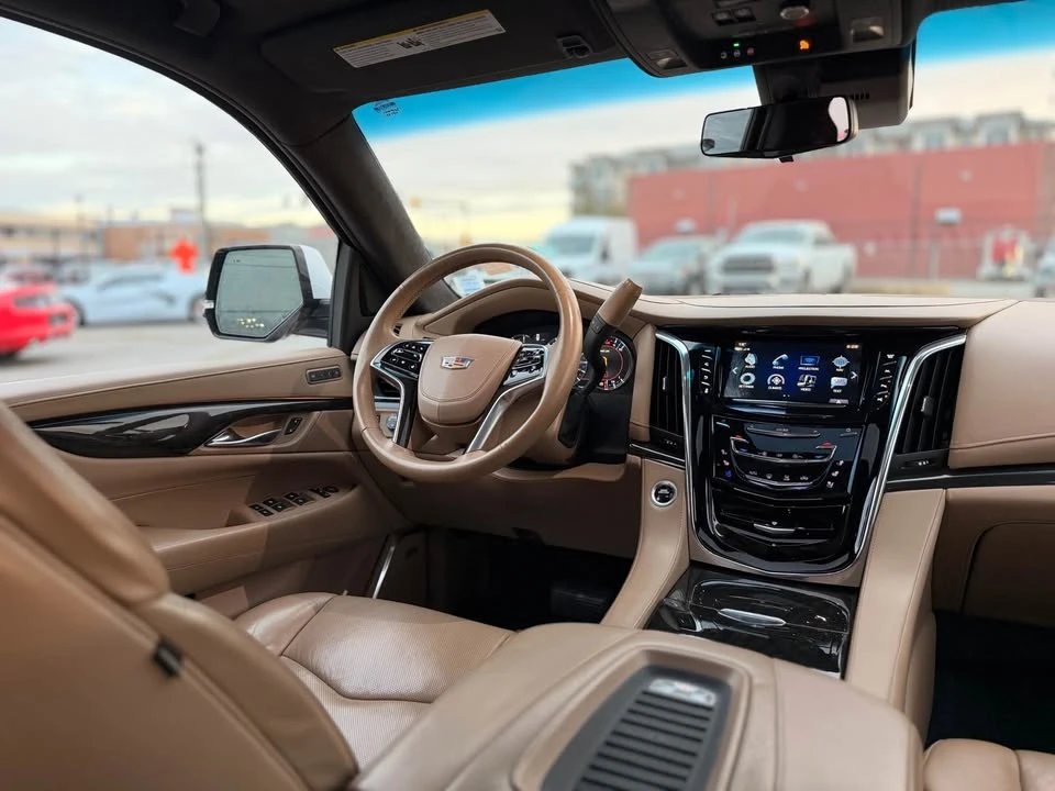 2018 Cadillac Escalade 4th Gen - Image 17 of 20